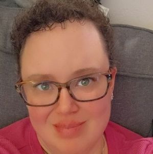 Meet your Posher, Lexie